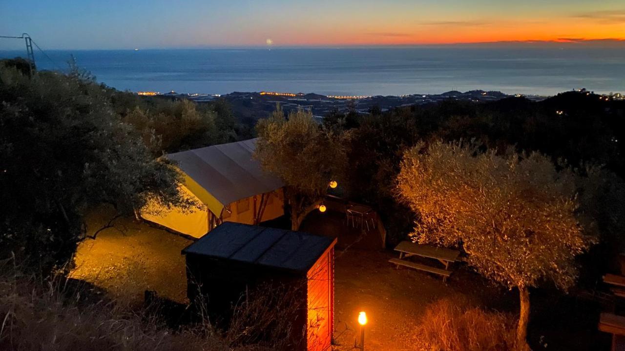 Campo Agave Luxury Tents Sayalonga Exterior photo