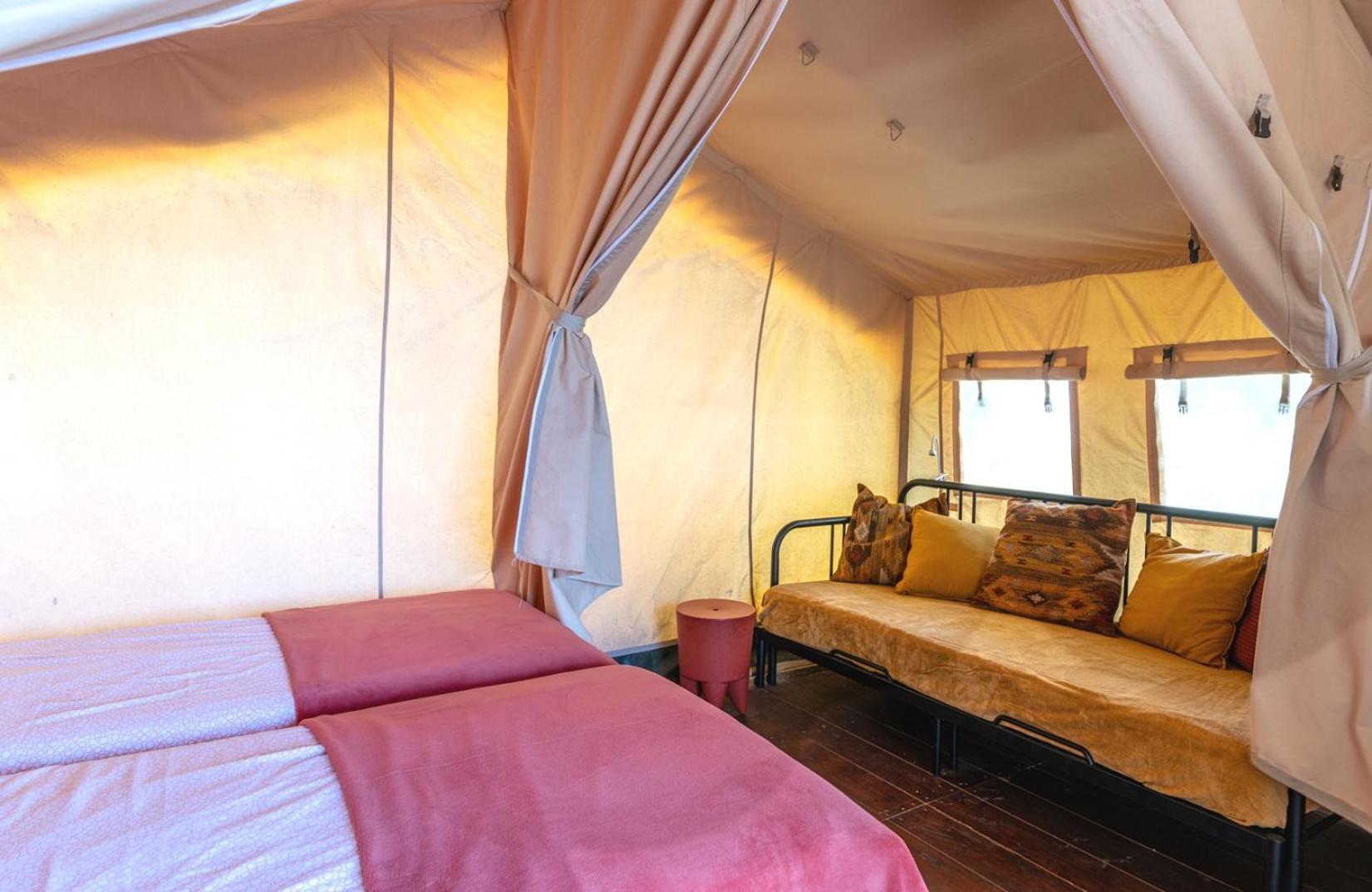 Campo Agave Luxury Tents Sayalonga Room photo